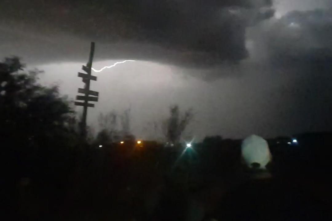 Imagen de la tormenta que tuvo lugar durante una de las salidas a terreno (Imagen: Alexandra Fuenzalida).